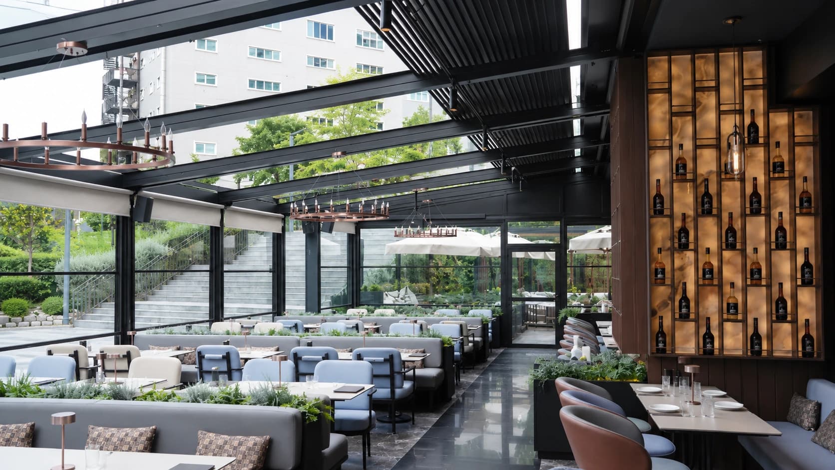 Almora Lounge mekânı