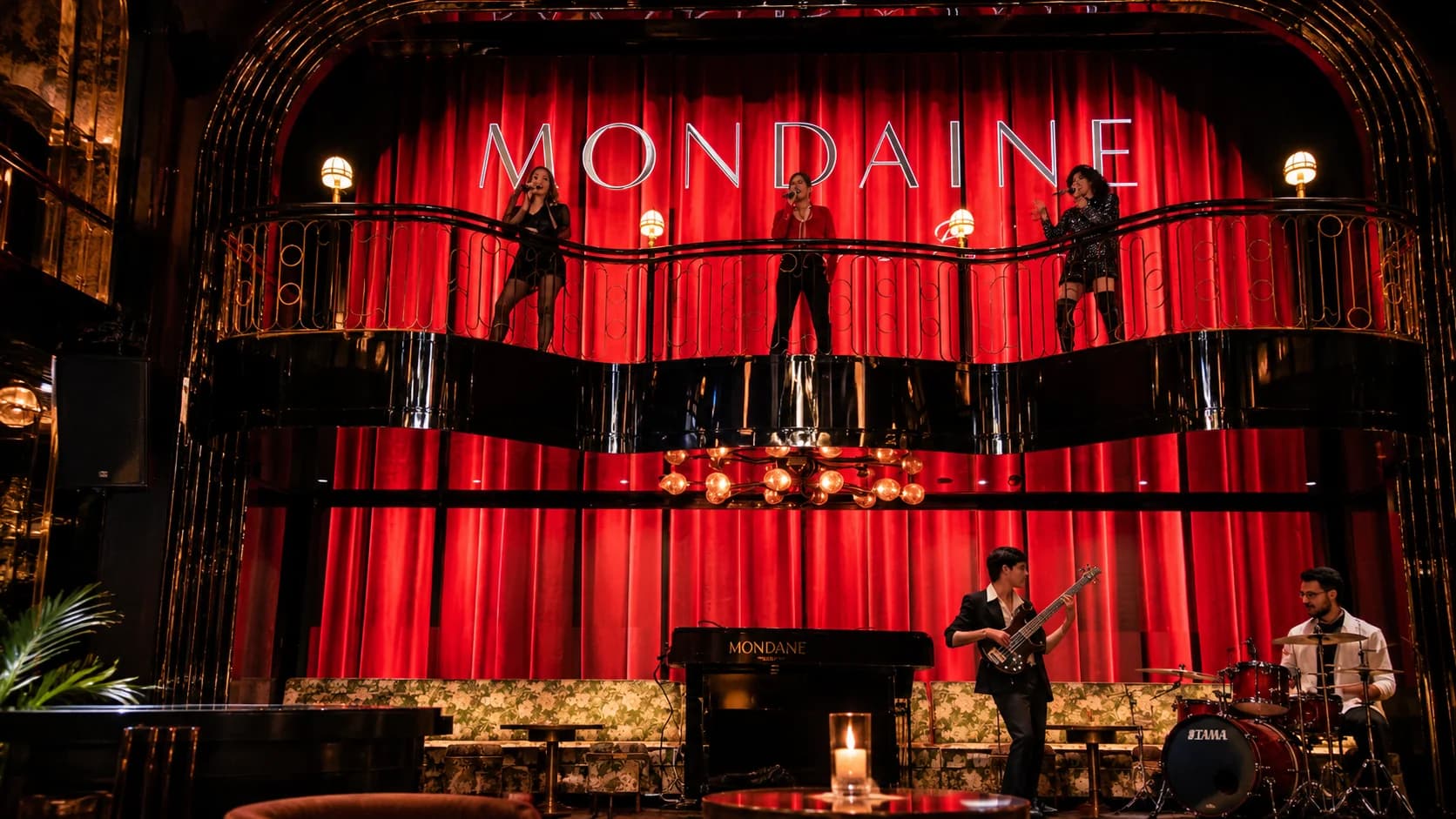Mondaine de Pariso, Istanbul — заведение