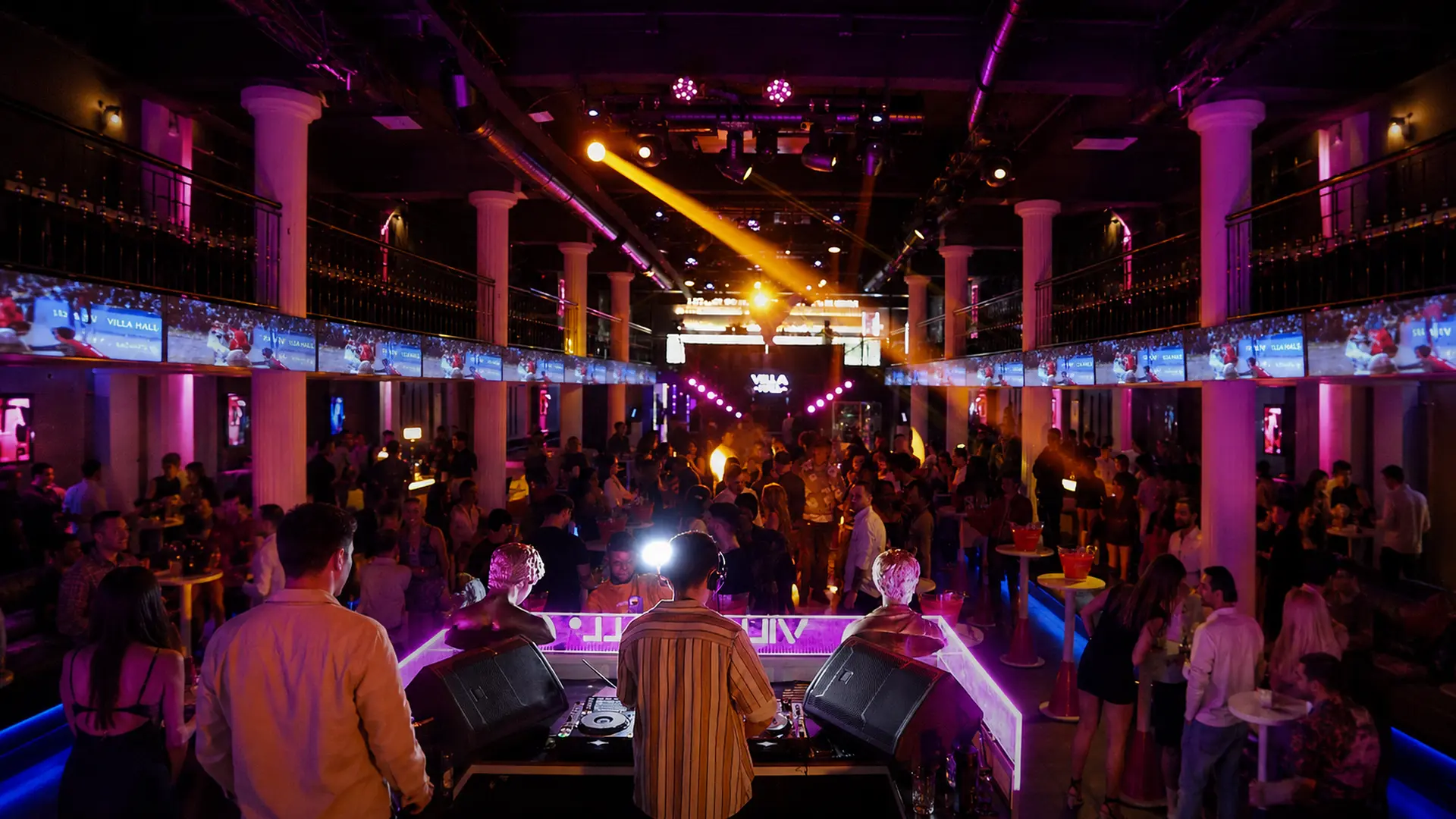 Villa Hall Club mekânı