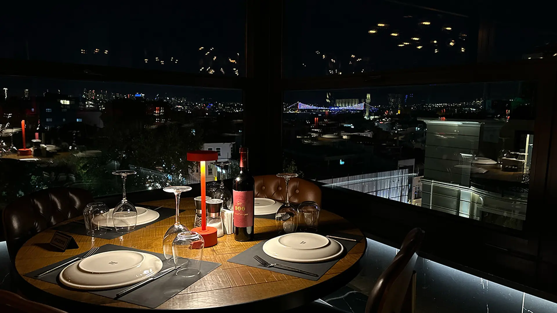 Loti Roof Lounge