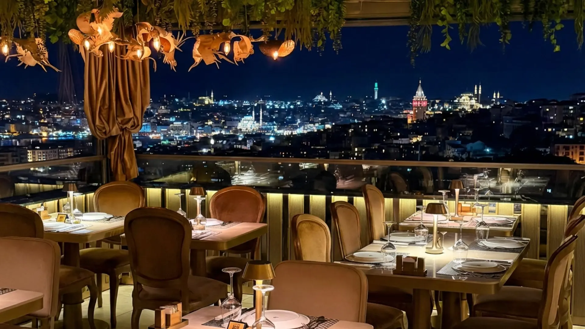 Nevet İstanbul mekânı