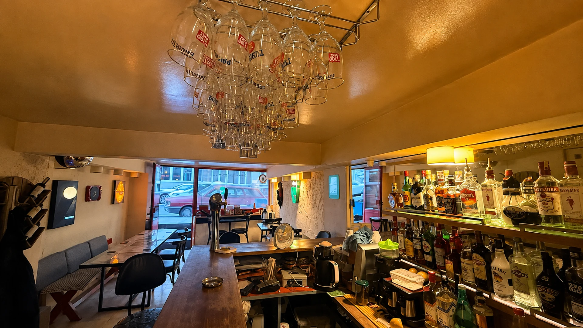 CENTRAL PUB venue