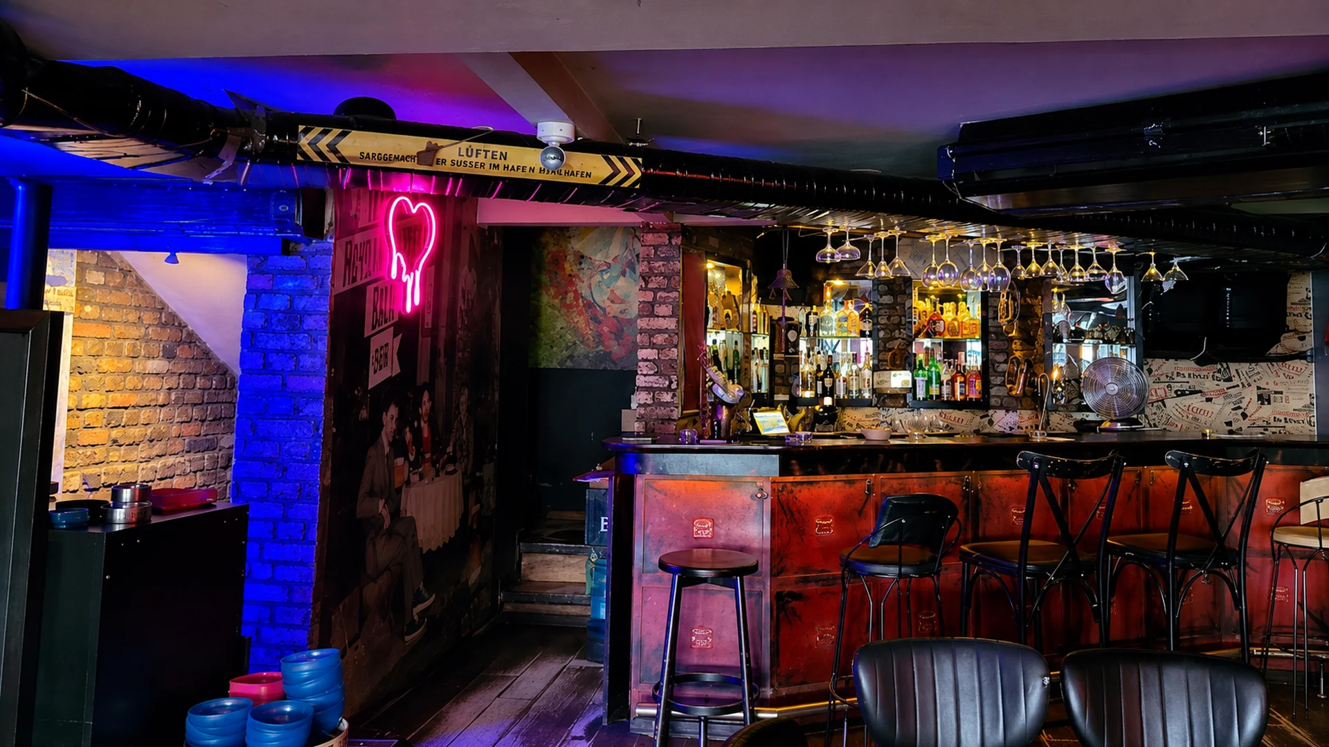 Inter Bar venue