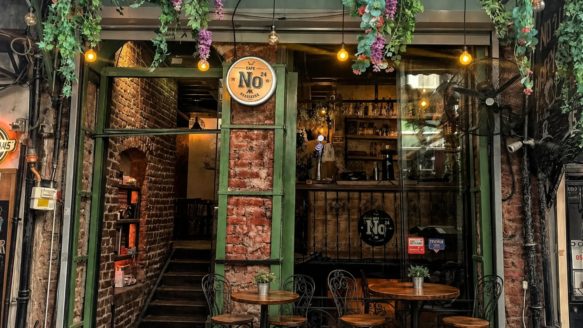 Taksim No 24 Pub mekânı
