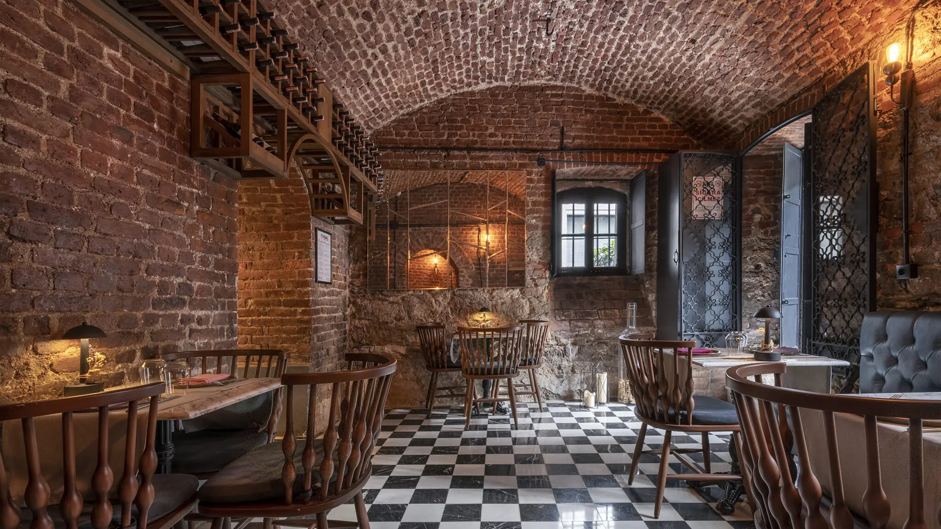 Vigneron Wine House mekânı