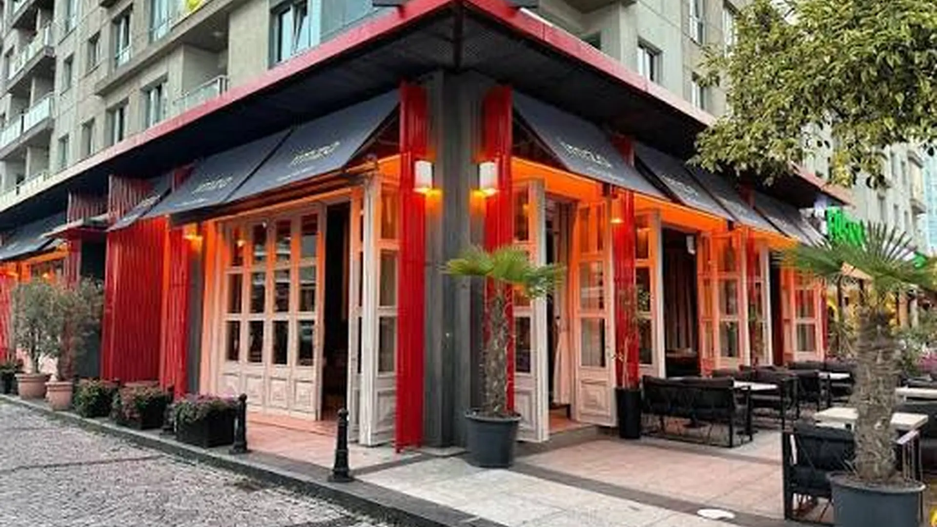 İmza Bahçeşehir venue