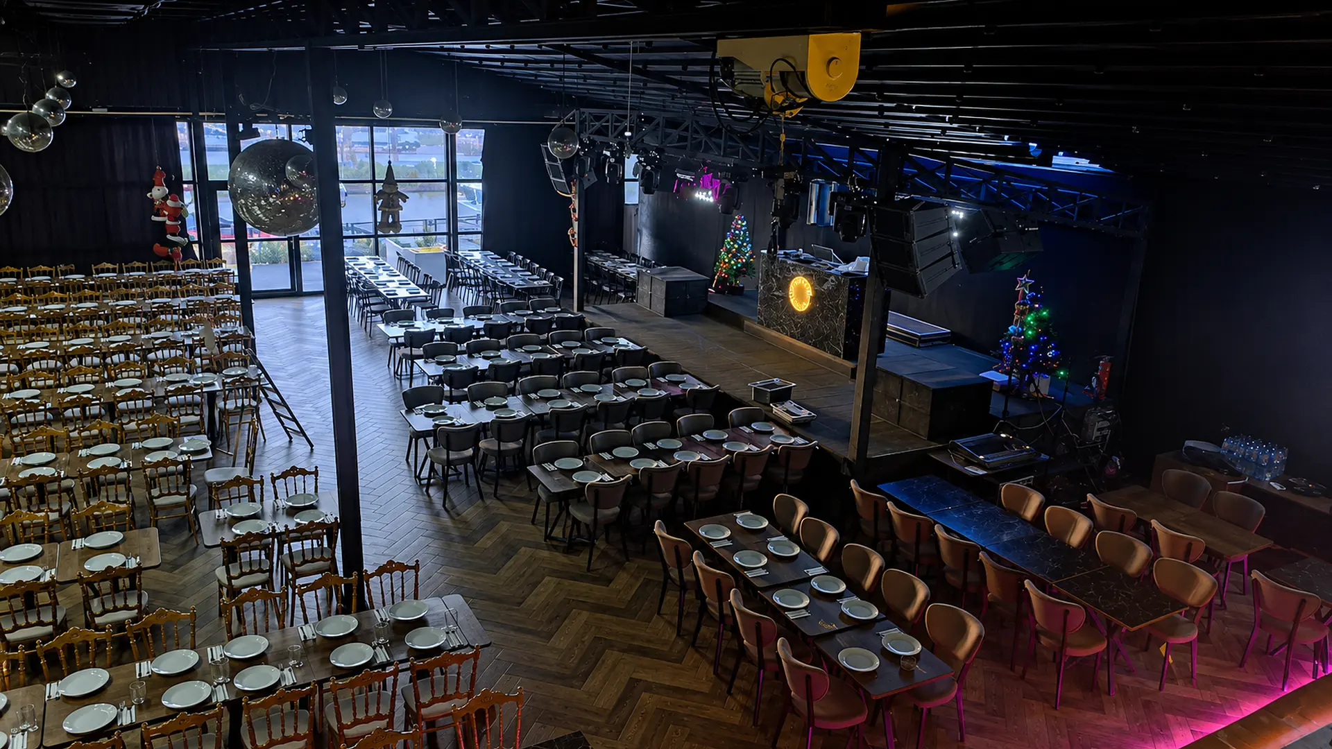 Neccla İstanbul mekânı