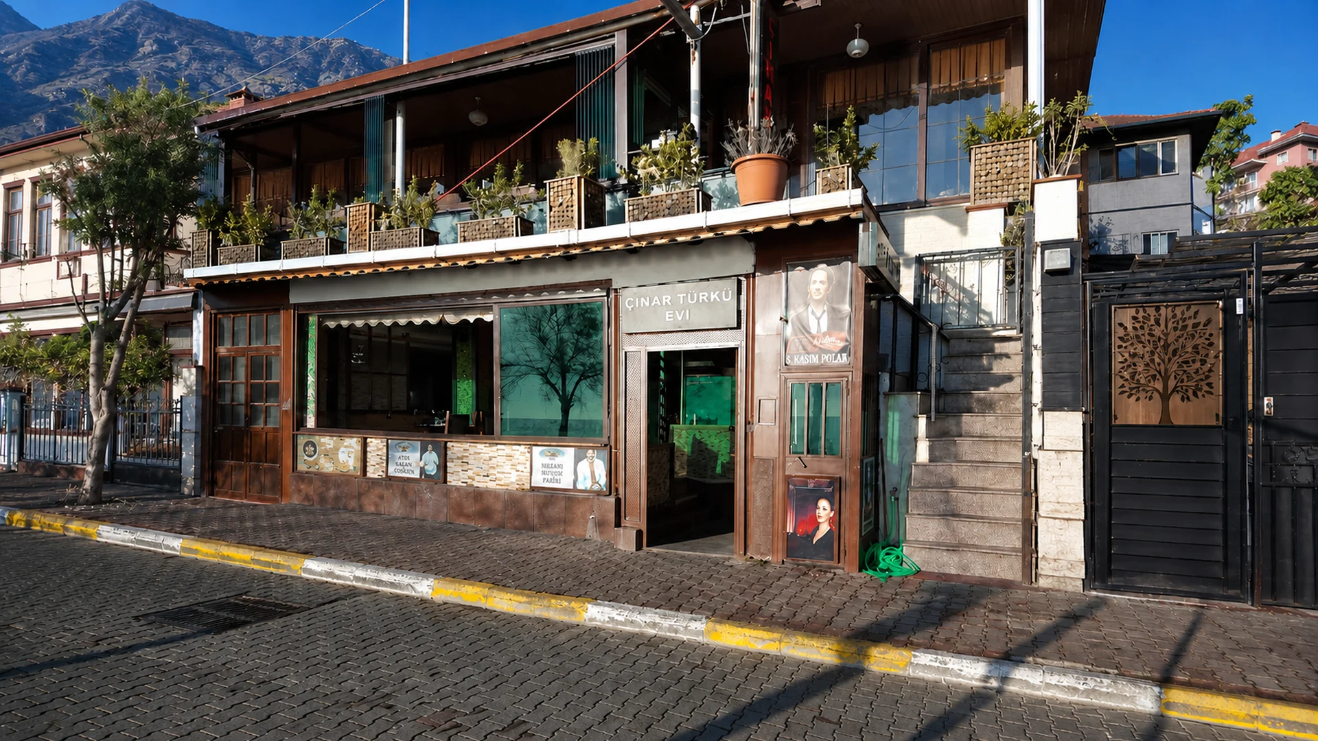Çınar Türkü Evi
