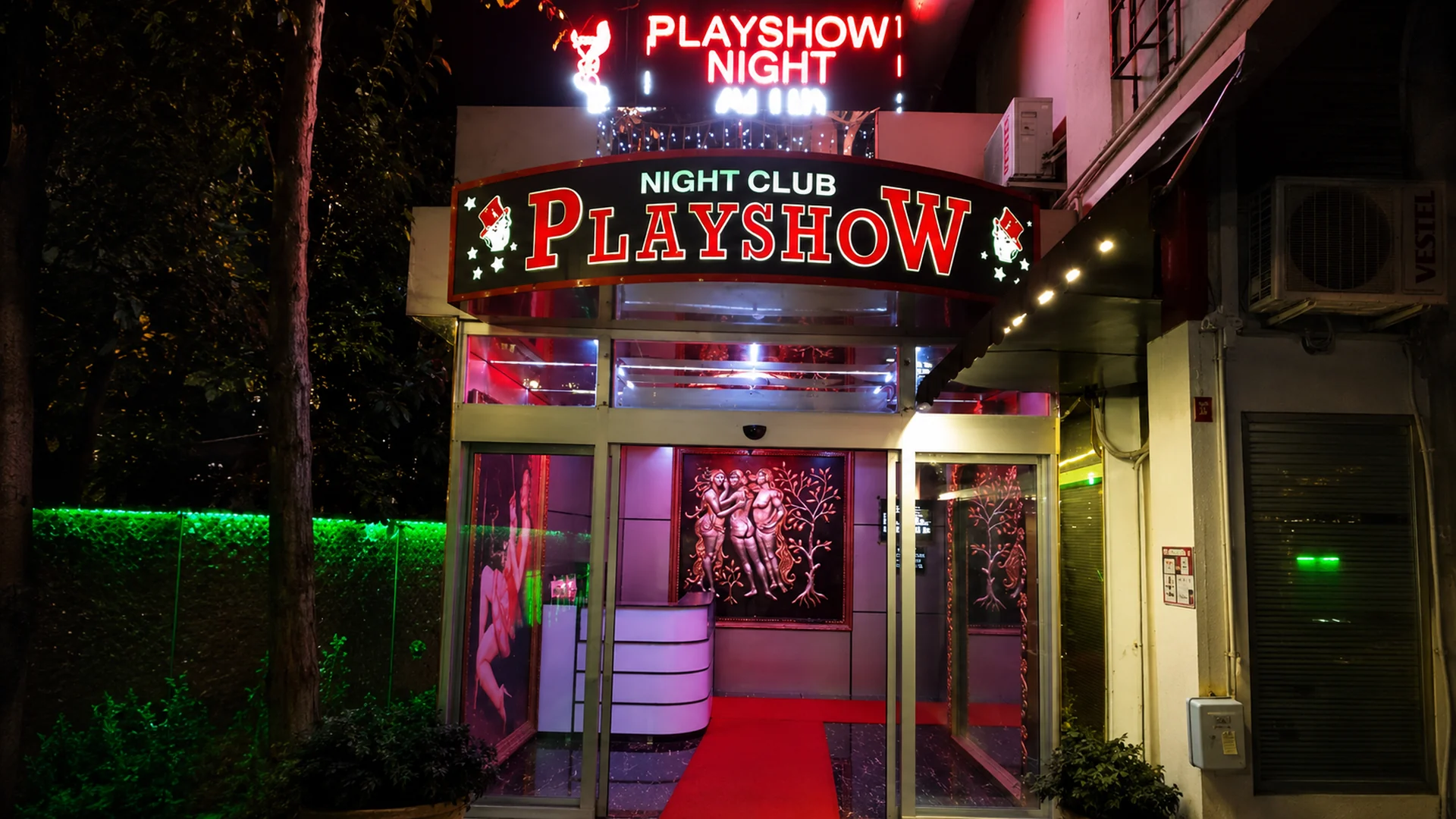 PlayShow Night Club — заведение