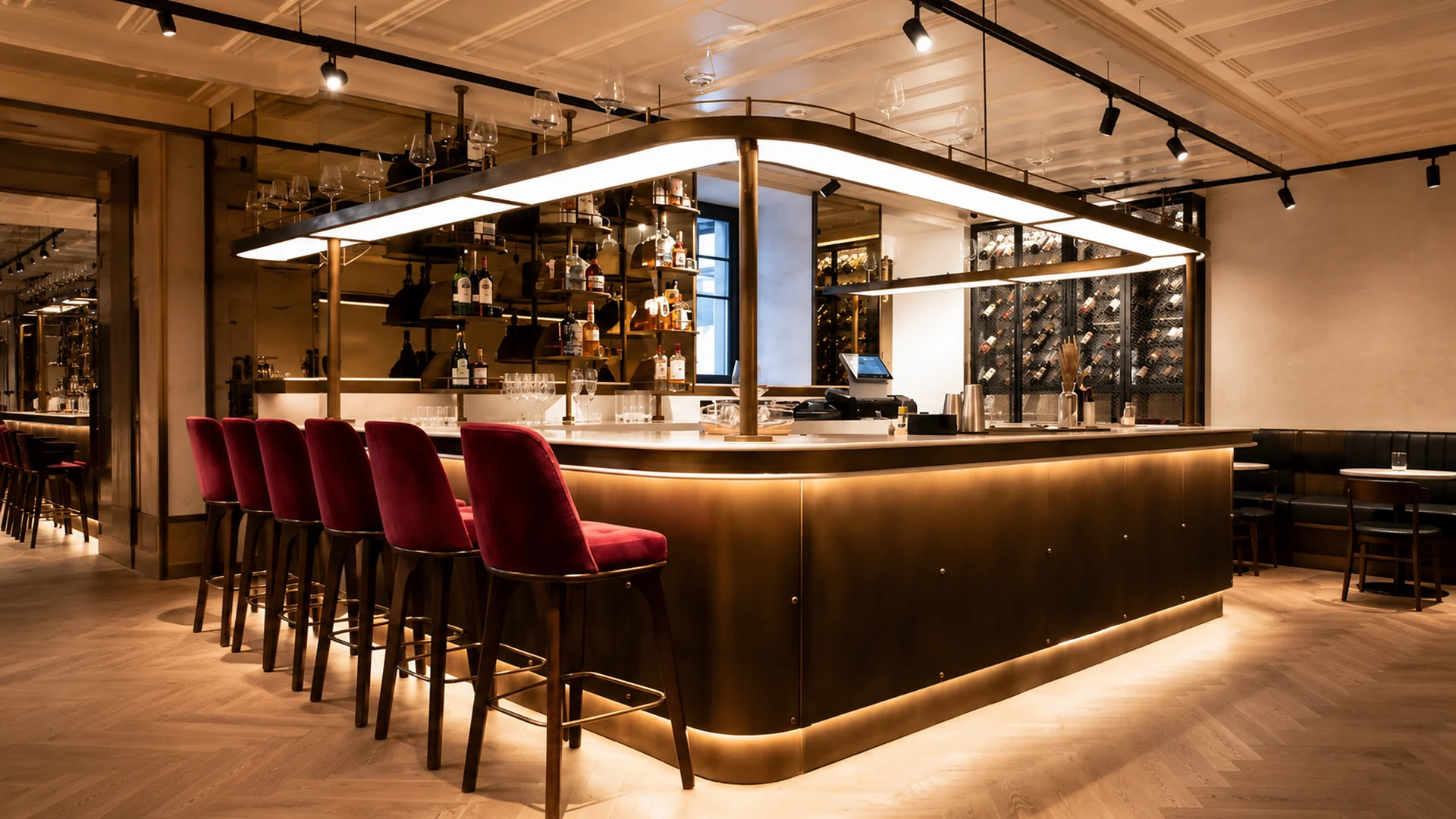 Karas Wine Bar & Bites mekânı