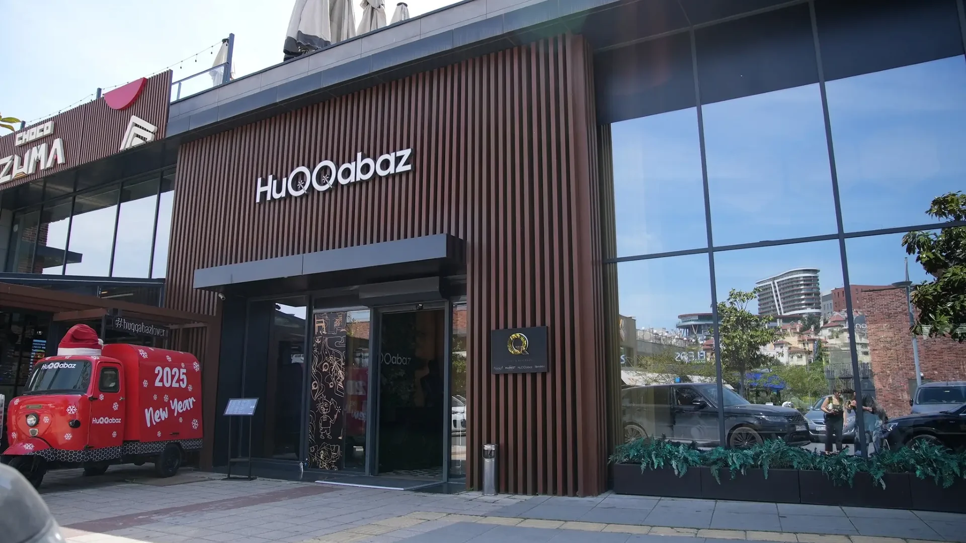 HuQQabaz Bahçeşehir Gölet mekânı