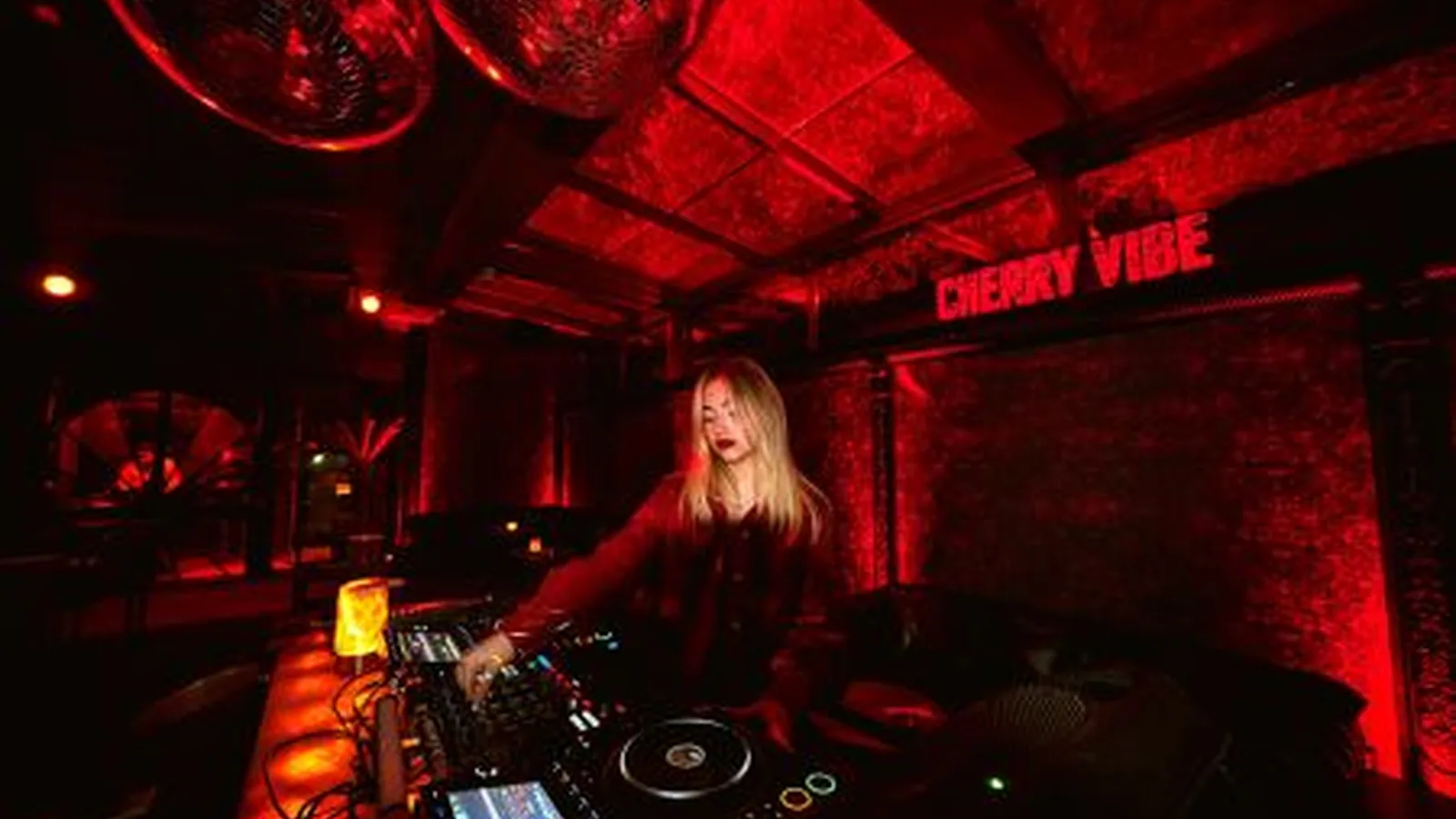 Cherry Vibe Istanbul: Galeriebild 1