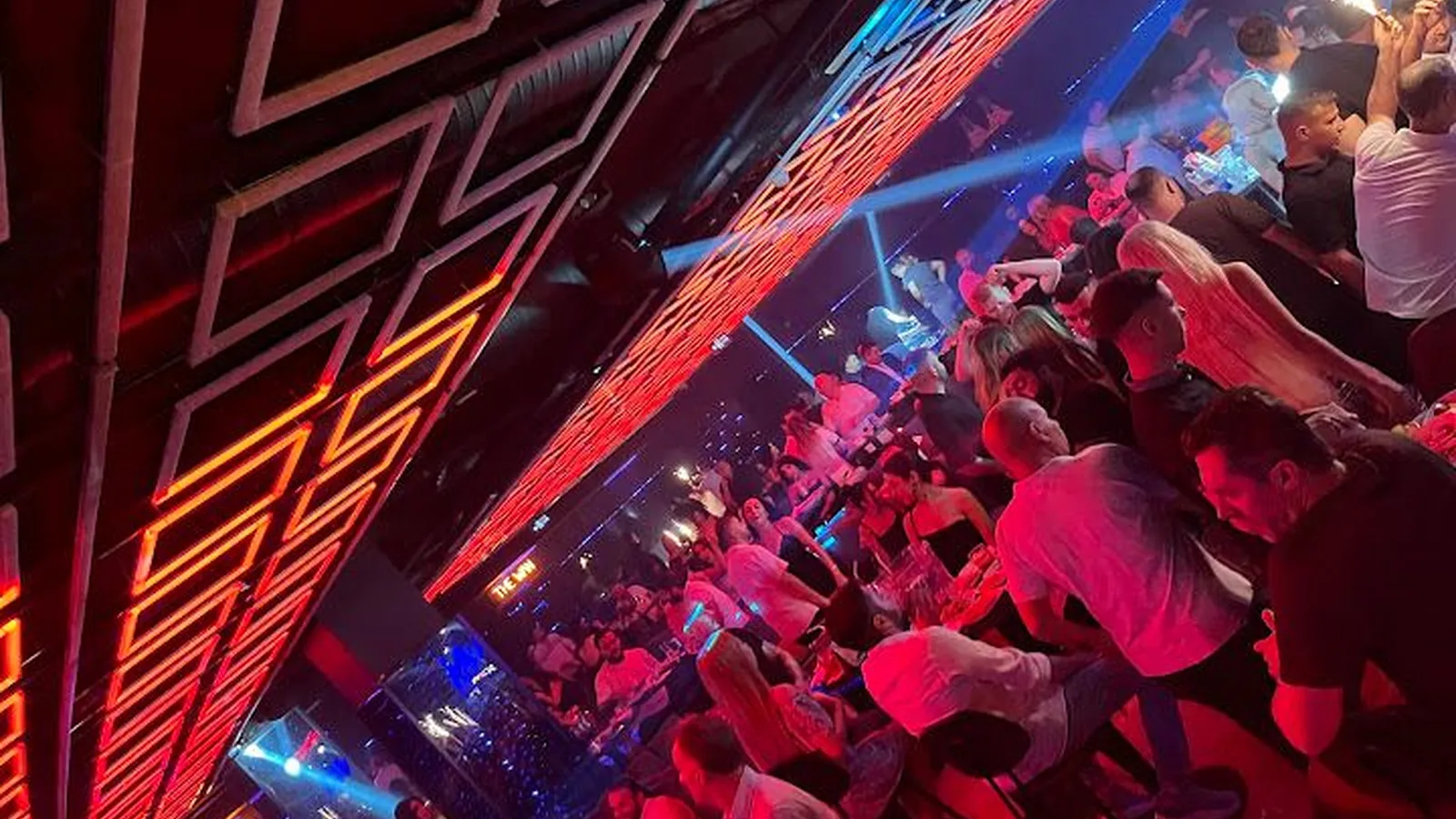 The Wan Club: Galeriebild 2