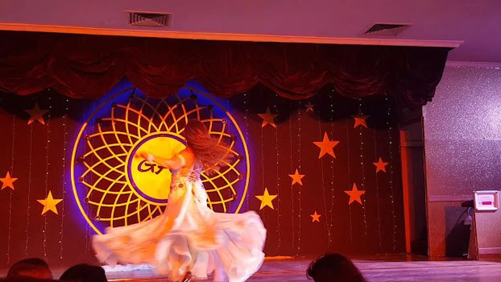 Gar Musichall (Tarihi Gar Gazinosu): Galeriebild 2