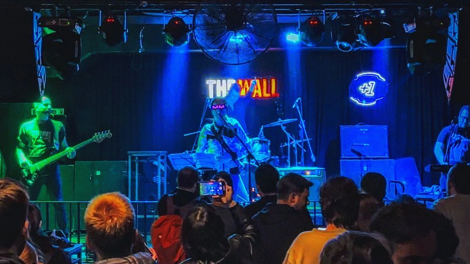 The Wall Saloon & Performance: Galeriebild 1